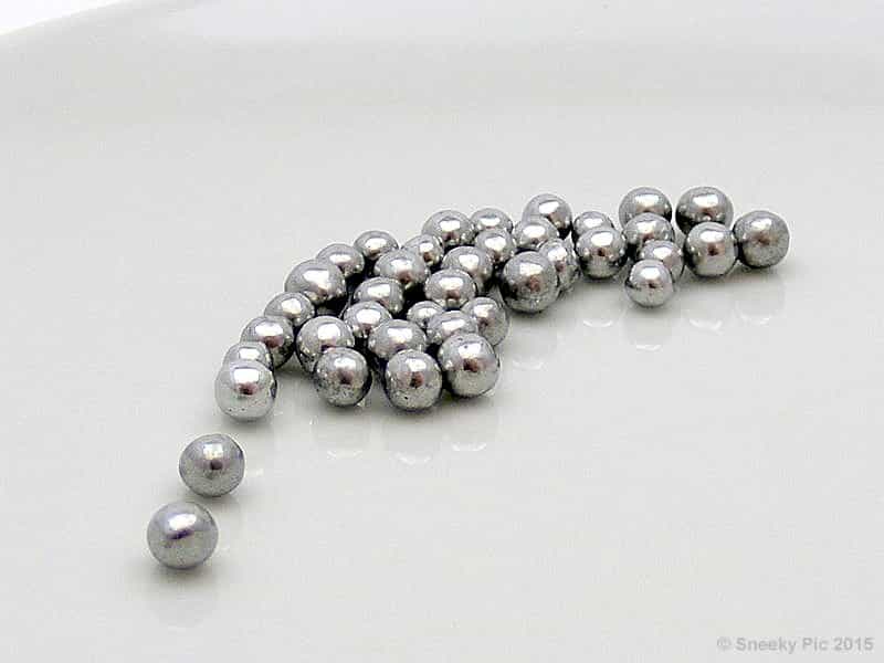 Silver Balls / Cake Decorations
