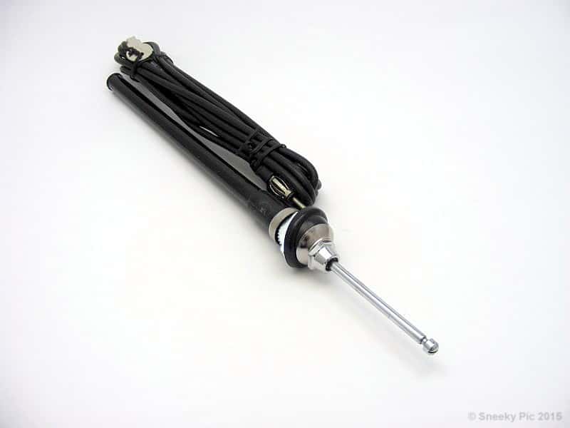 Motor Vehicle Antenna