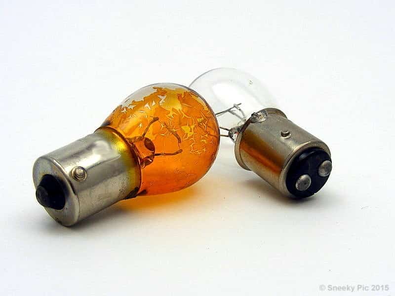 Motor Vehicle Light Bulb