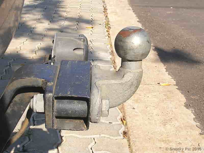 Motor Vehicle Towbar / Ball